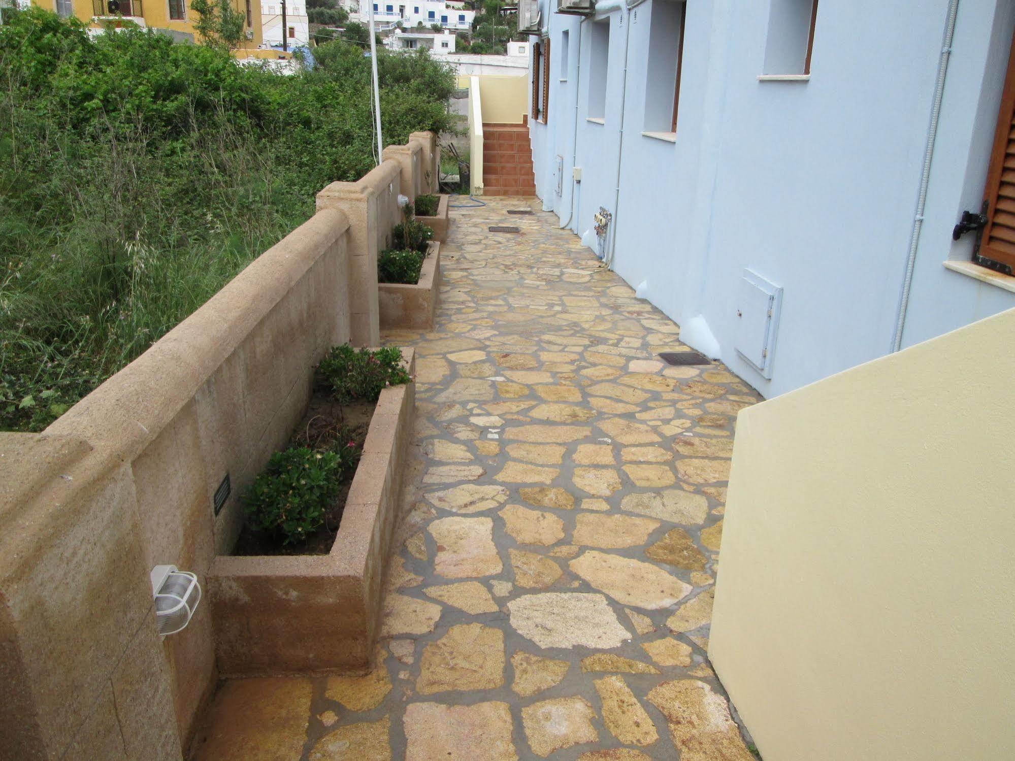 Anemi Leros Apartments Panteli Екстериор снимка